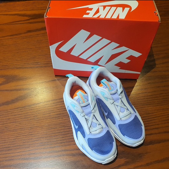 Brand New Nike Toddler Boy Sneakerss - Picture 4 of 7